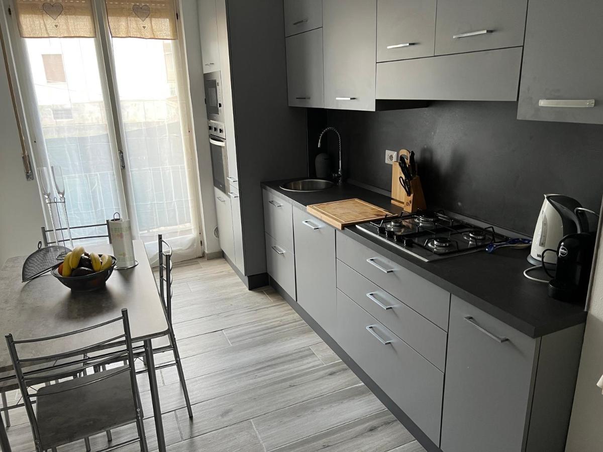 阿罗纳Casa Di Afi, Perfect For 4 - Kitchen - Parking - Netflix公寓 外观 照片